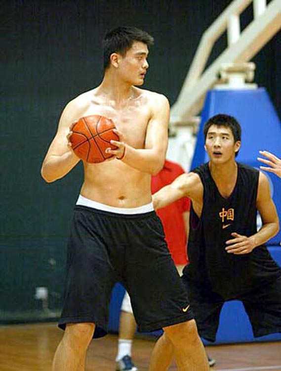 不仅给对手