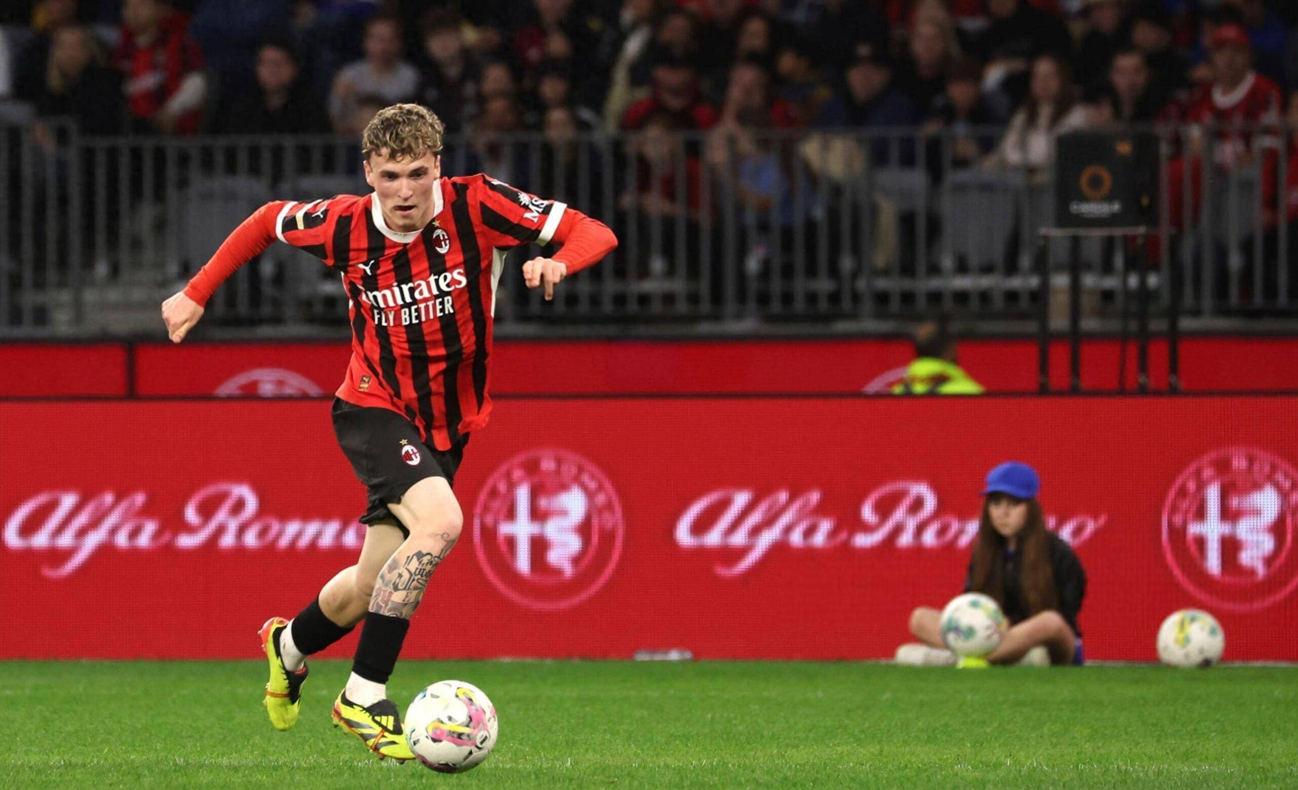 展现了他在 展现了他在