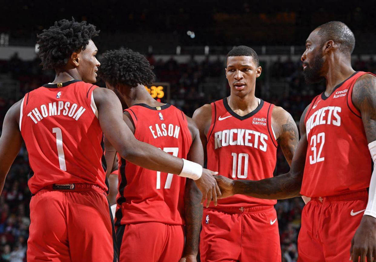 只盯控球与 只盯控球与